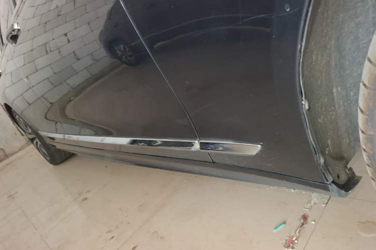 Used Volvo S90 2021 B5 Zhiyi Luxury Edition Right Side Sill