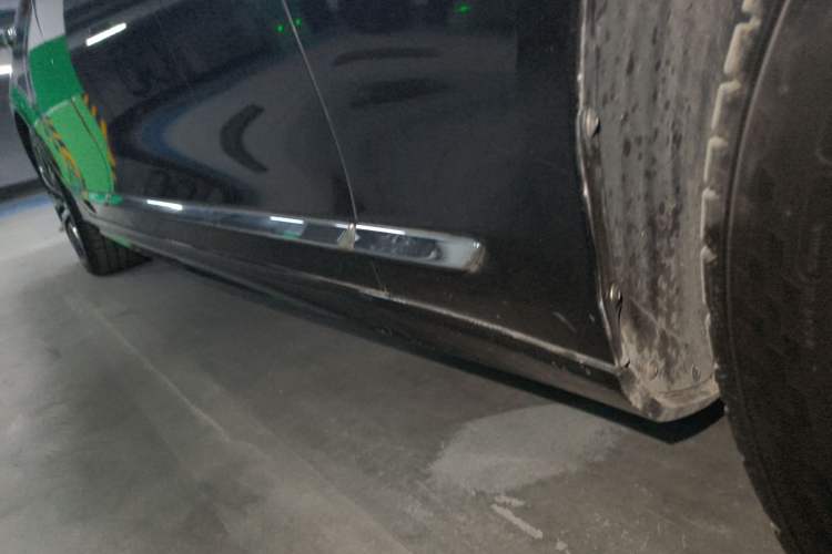 Used Volvo S90 2021 B5 Luxury Smart Edition Right Side Sill