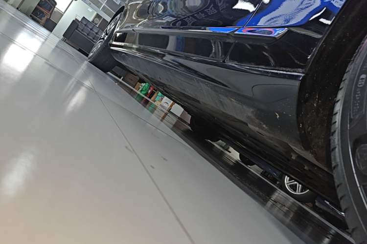 Used Volvo S90 2021 B5 Zhiyi Luxury Edition Right Side Sill