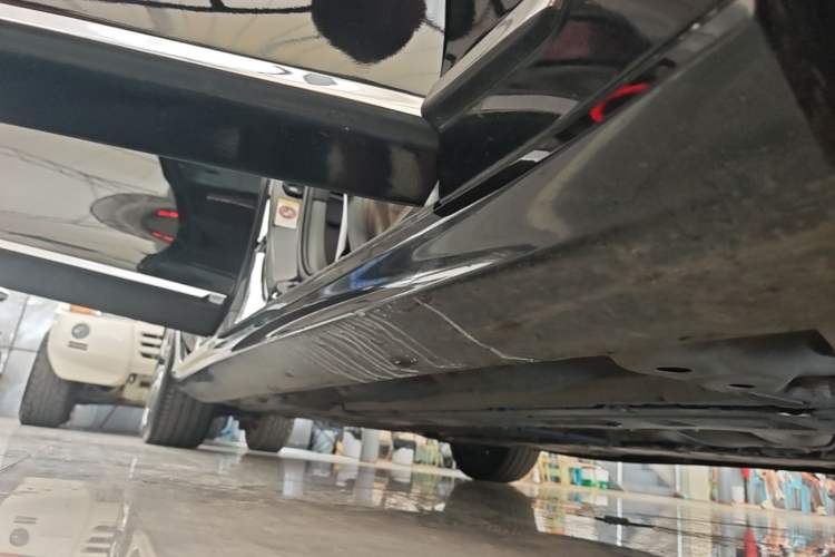 Used Volvo S90 2021 B5 Zhiyi Luxury Edition Right Side Sill
