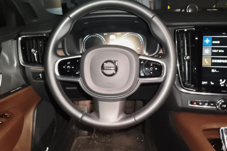 Used Volvo S90 2021 B5 Luxury Smart Edition Steering Wheel