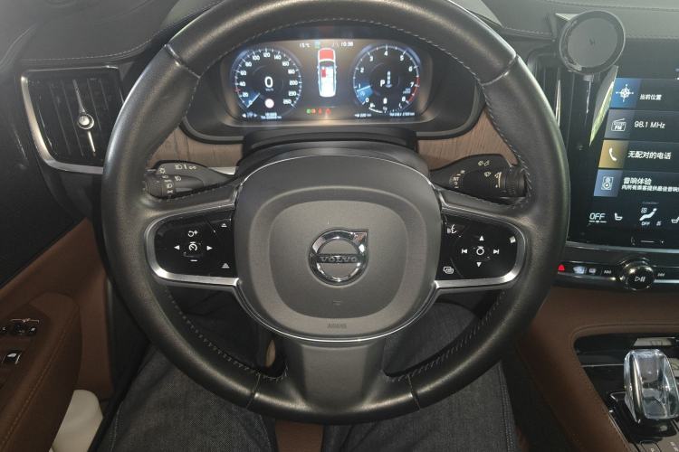 Used Volvo S90 2021 B5 Zhiyuan Luxury Edition Steering Wheel