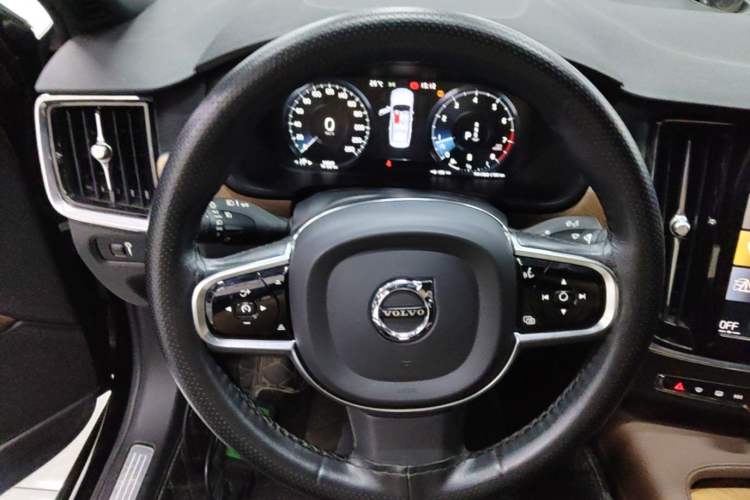 Used Volvo S90 2021 B5 Zhiyi Luxury Edition Steering Wheel