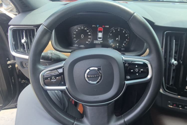 Used Volvo S90 2021 B5 Zhiyi Luxury Edition Steering Wheel
