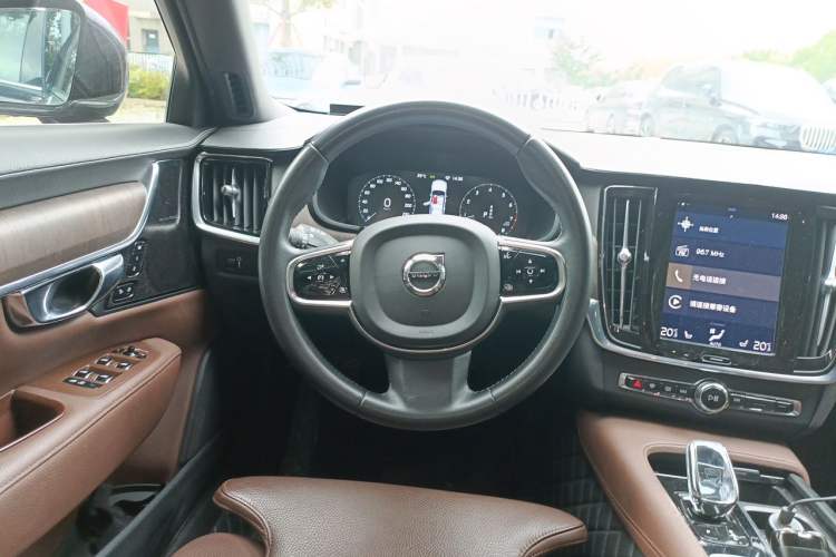 Used Volvo S90 2021 B5 Zhiyuan Luxury Edition Steering Wheel