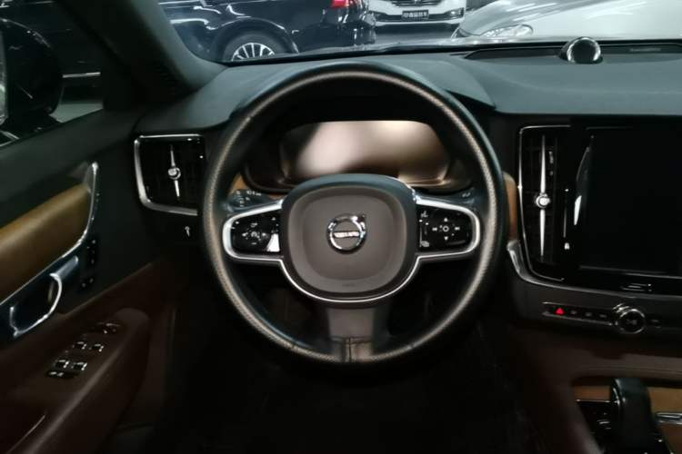 Used Volvo S90 2021 B5 Zhiyi Luxury Edition Steering Wheel