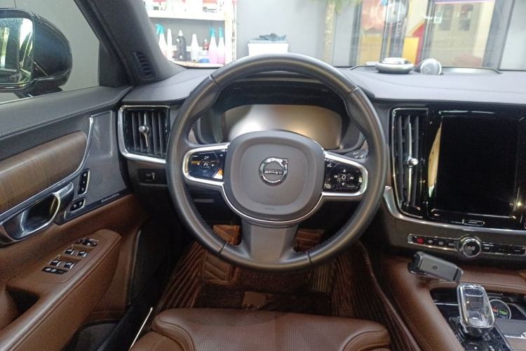 Used Volvo S90 2021 B5 Luxury Smart Edition Steering Wheel