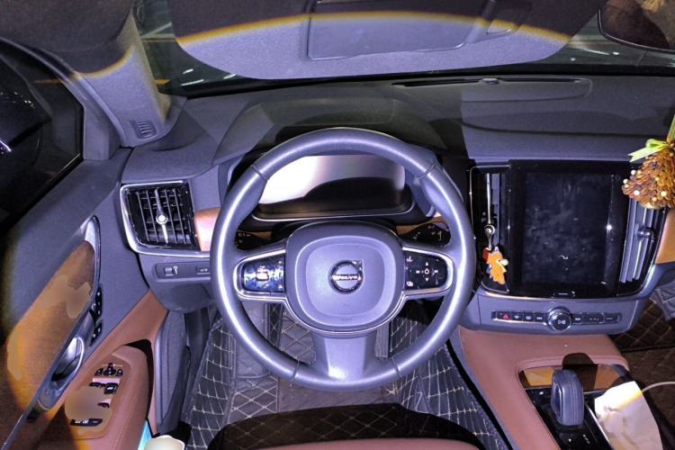 Used Volvo S90 2021 B5 Zhiyi Luxury Edition Steering Wheel