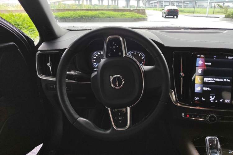 Used Volvo S90 2021 B5 Zhiyuan Luxury Edition Steering Wheel