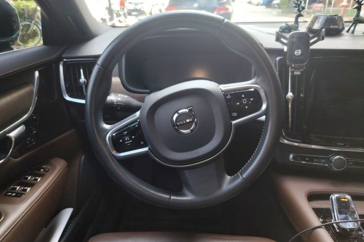 Used Volvo S90 2021 B5 Zhiyuan Luxury Edition Steering Wheel