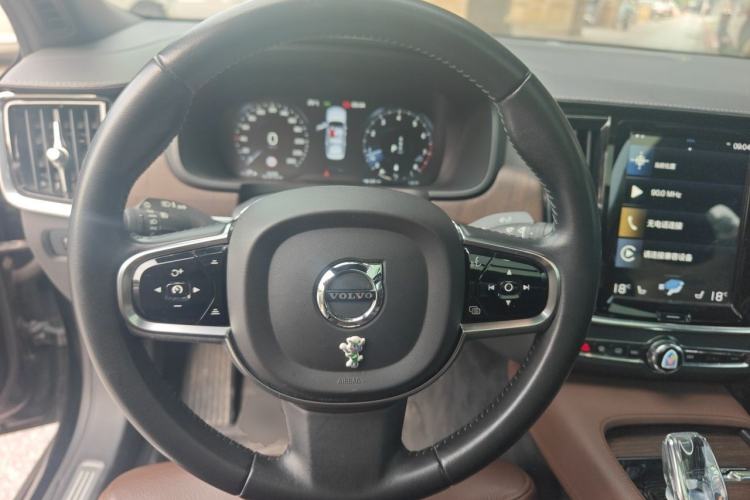 Used Volvo S90 2021 B5 Zhiyuan Luxury Edition Steering Wheel