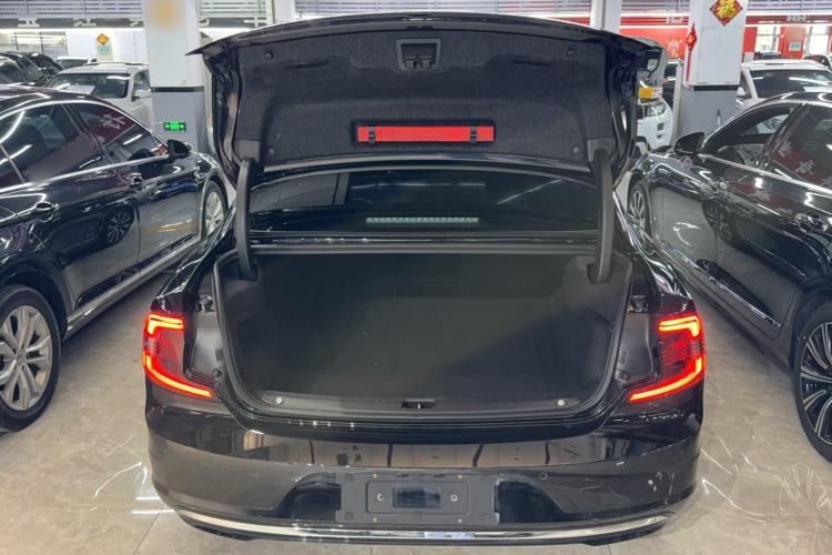 Used Volvo S90 2021 B5 Zhiyuan Luxury Edition Trunk