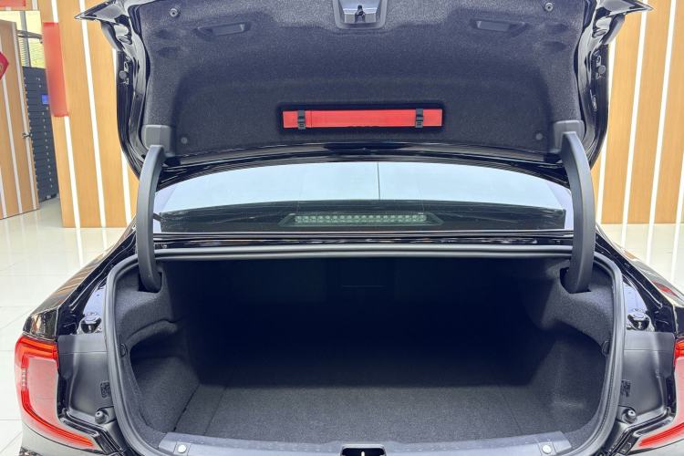 Used Volvo S90 2021 B5 Zhiyi Luxury Edition Trunk