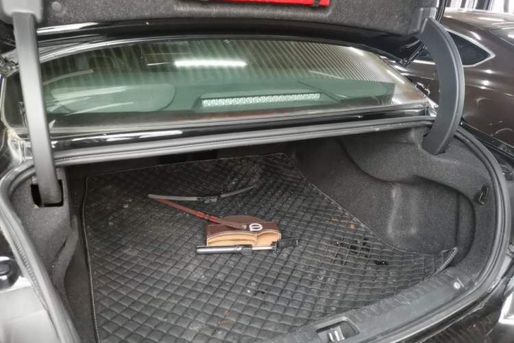 Used Volvo S90 2021 B5 Zhiyi Luxury Edition Trunk
