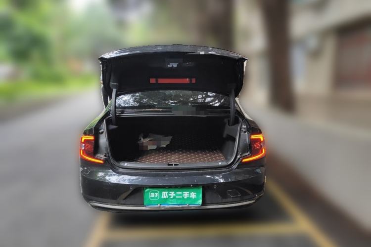 Used Volvo S90 2021 B5 Zhiyi Luxury Edition Trunk