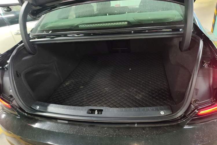 Used Volvo S90 2021 B5 Zhiyi Luxury Edition Trunk