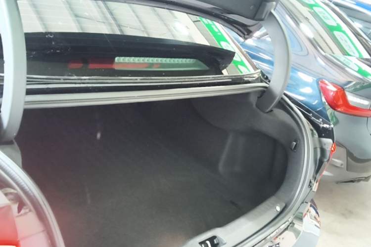 Used Volvo S90 2021 B5 Zhiyi Luxury Edition Trunk