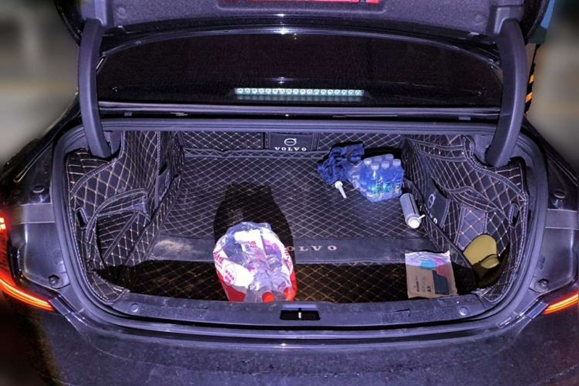 Used Volvo S90 2021 B5 Zhiyi Luxury Edition Trunk