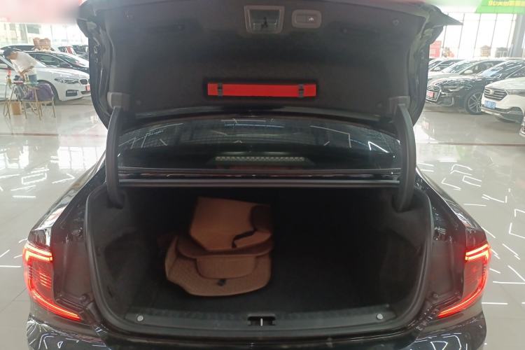 Used Volvo S90 2021 B5 Zhiyuan Luxury Edition Trunk