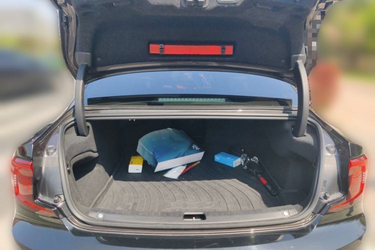Used Volvo S90 2021 B5 Zhiyuan Luxury Edition Trunk