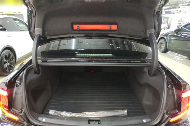 Used Volvo S90 2021 B5 Zhiyi Luxury Edition Trunk