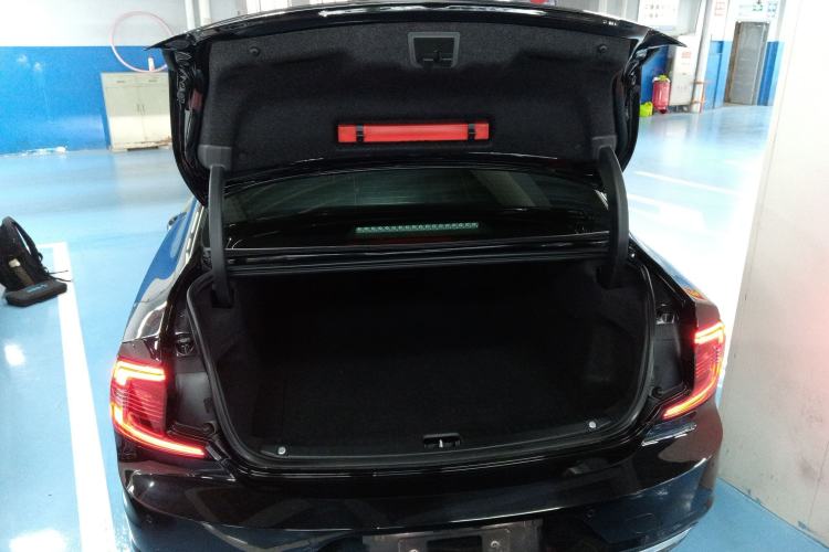 Used Volvo S90 2021 B5 Zhiyuan Luxury Edition Trunk