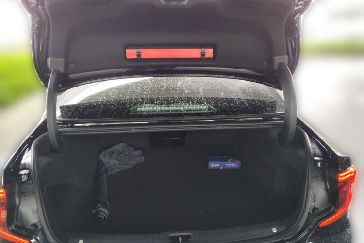 Used Volvo S90 2021 B5 Zhiyuan Luxury Edition Trunk