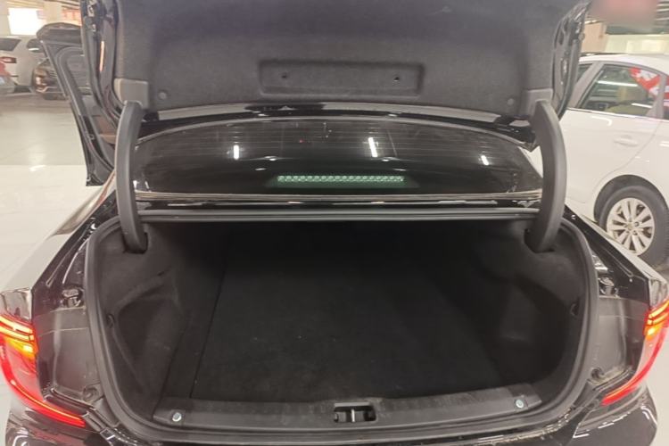 Used Volvo S90 2021 B5 Zhiyuan Luxury Edition Trunk