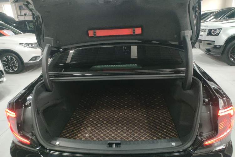 Used Volvo S90 2021 B5 Zhiyi Luxury Edition Trunk