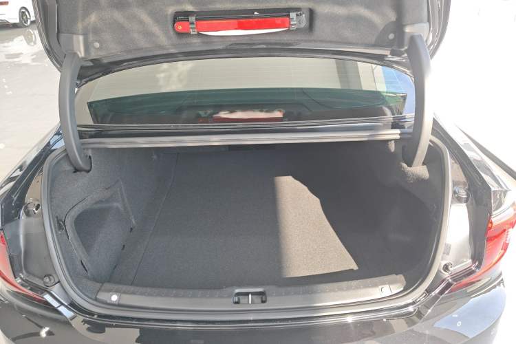 Used Volvo S90 2021 B5 Zhiyuan Luxury Edition Trunk