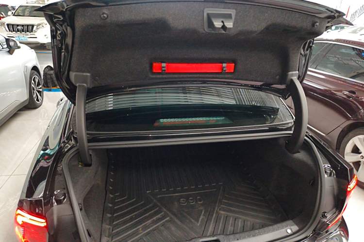 Used Volvo S90 2021 B5 Zhiyi Luxury Edition Trunk