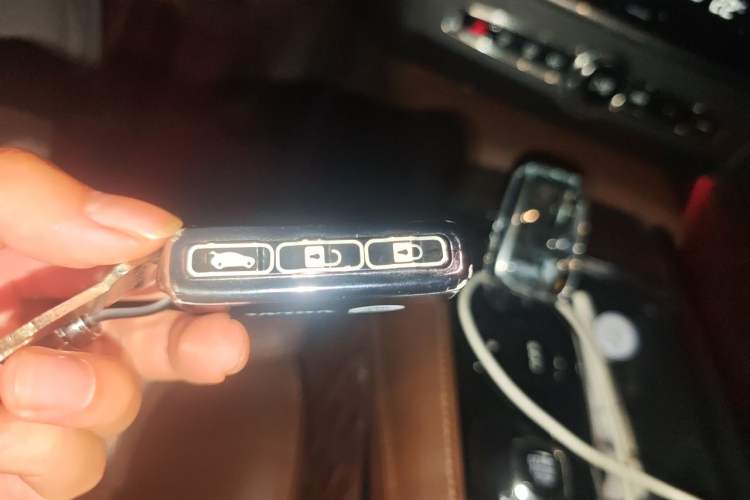 Used Volvo S90 2021 B5 Zhiyuan Luxury Edition Vehicle Key