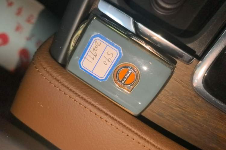Used Volvo S90 2021 B5 Zhiyuan Luxury Edition Vehicle Key