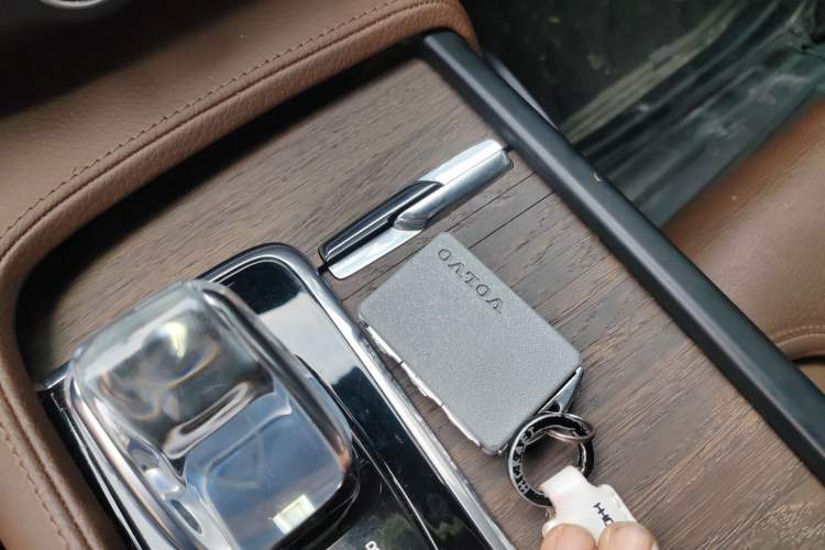 Used Volvo S90 2021 B5 Zhiyuan Luxury Edition Vehicle Key