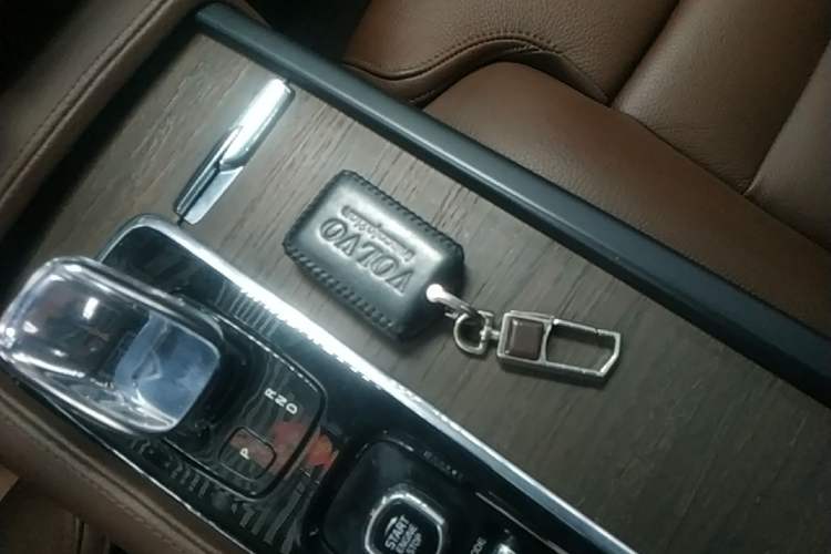 Used Volvo S90 2021 B5 Zhiyuan Luxury Edition Vehicle Key