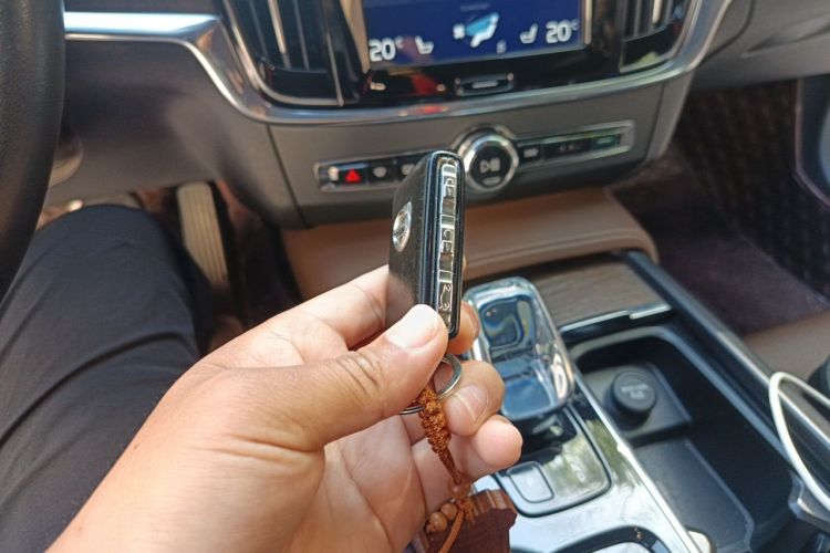 Used Volvo S90 2021 B5 Zhiyuan Luxury Edition Vehicle Key