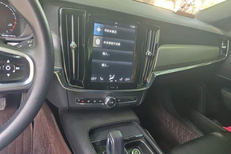 Used Volvo S90 2021 B5 Zhiyi Sport Edition Audio And AC Panel