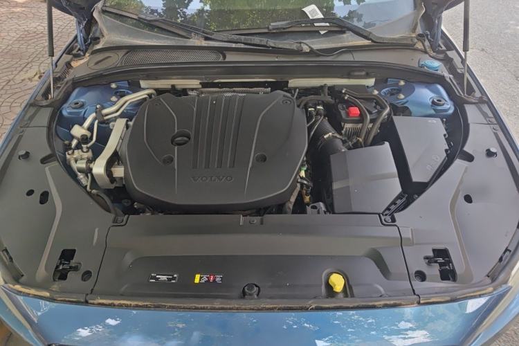 Used Volvo S90 2021 B5 Zhiyi Sport Edition Engine Bay
