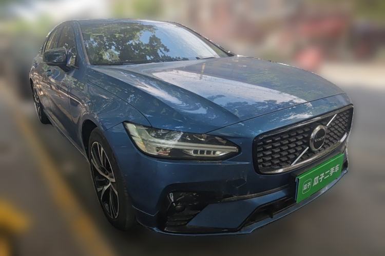 Used Volvo S90 2021 B5 Zhiyi Sport Edition Front Right 45 Deg