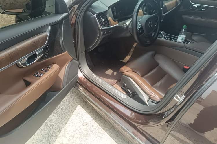 Used Volvo S90 2021 B5 Zhiyuan Luxury Edition Driver Seat
