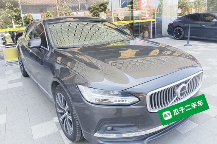 Used Volvo S90 2021 B5 Zhiyi Luxury Edition Front Right 45 Deg