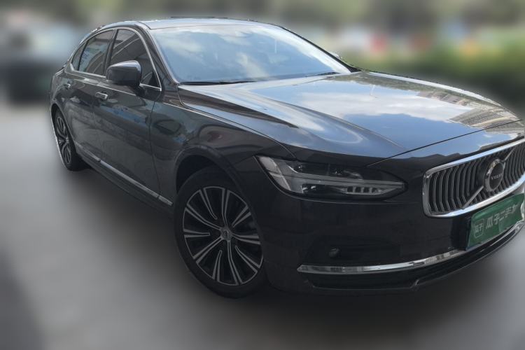 Used Volvo S90 2021 B5 Zhiyi Luxury Edition Front Right 45 Deg