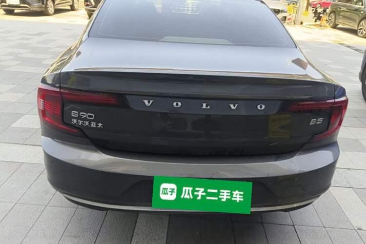 Used Volvo S90 2021 B5 Zhiyi Luxury Edition Rear