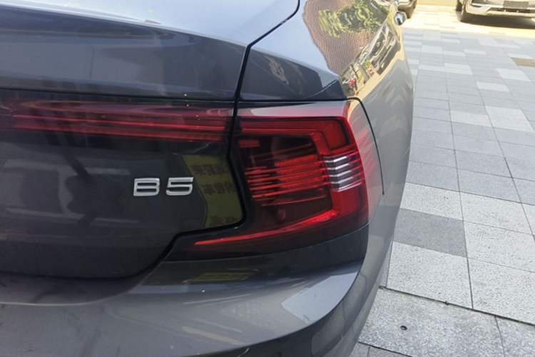Used Volvo S90 2021 B5 Zhiyi Luxury Edition Right Rear Taillight