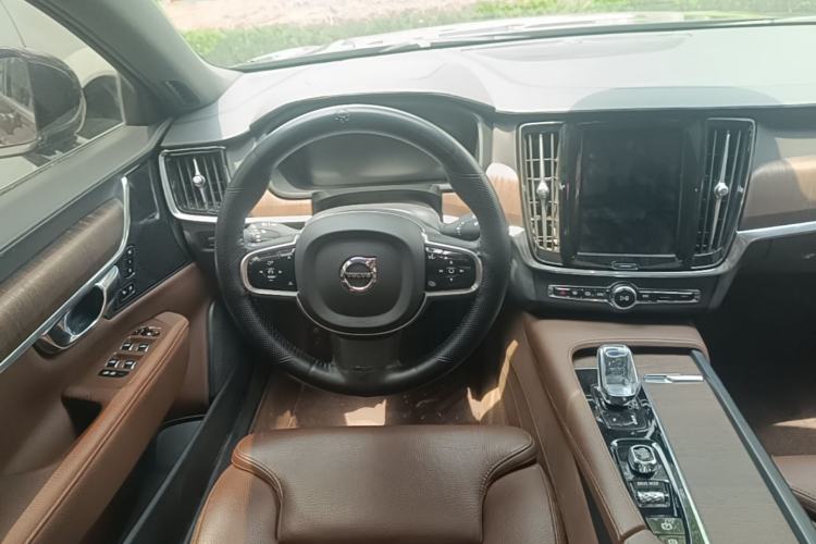 Used Volvo S90 2021 B5 Zhiyuan Luxury Edition Steering Wheel