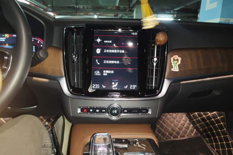 Used Volvo S90 2021 B5 Zhiyuan Luxury Edition Audio And AC Panel