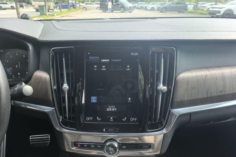 Used Volvo S90 2021 B5 Zhiyuan Luxury Edition Audio And AC Panel