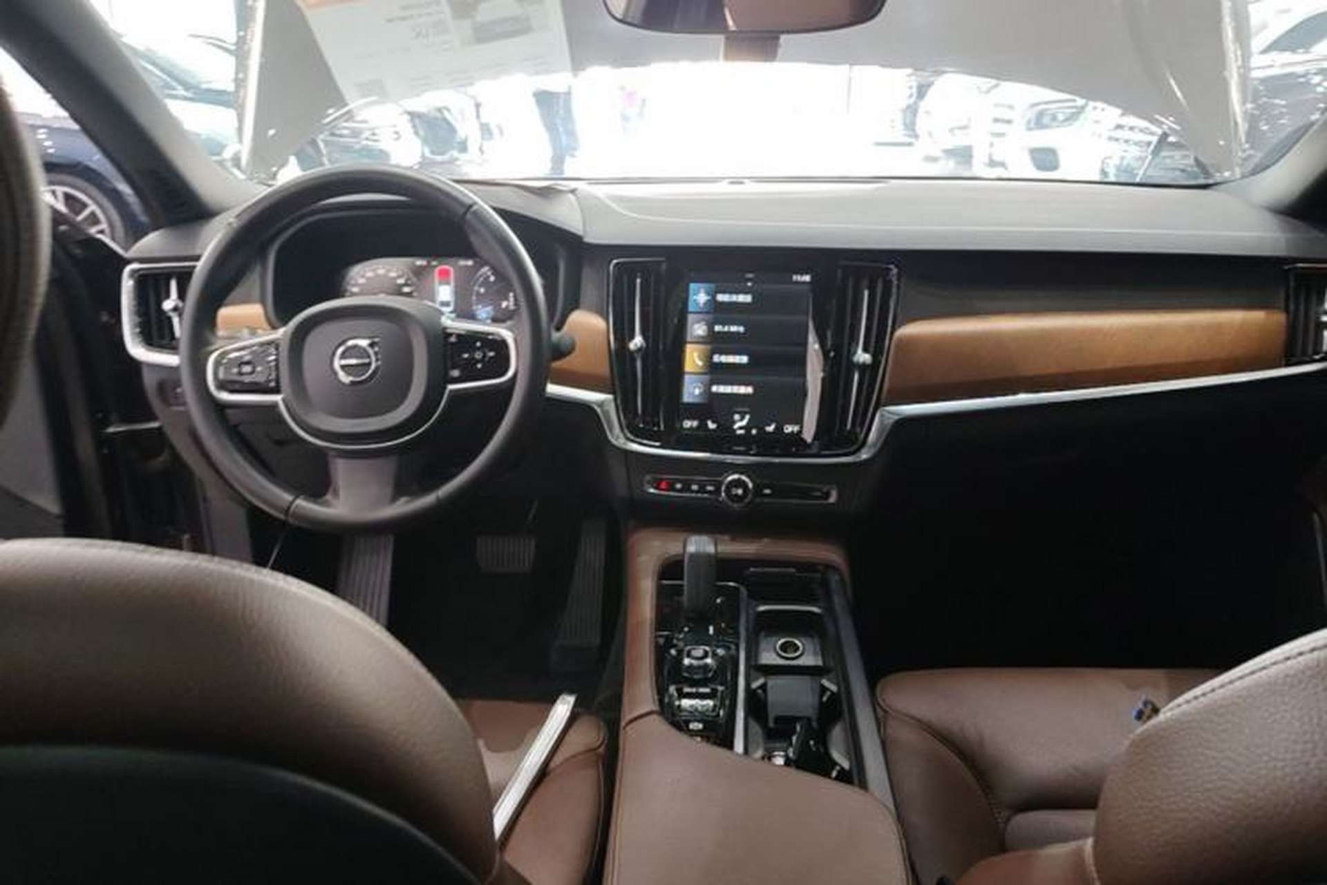 Used Volvo S90 2021 B5 Zhiyi Luxury Edition Center Console