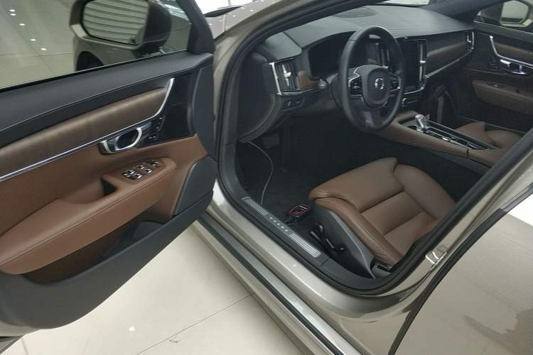 Used Volvo S90 2021 B5 Zhiyuan Luxury Edition Driver Seat