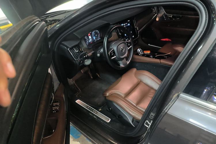 Used Volvo S90 2021 B5 Luxury Smart Edition Driver Seat